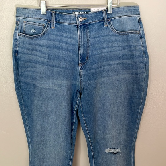 NWT Sonoma Flare Jeans. Size 18 - Picture 2 of 9